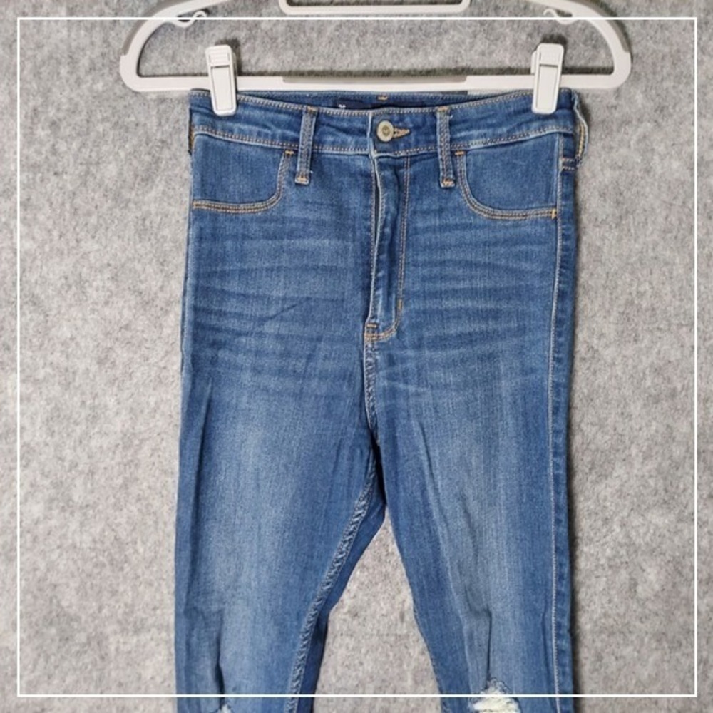 Hollister Women Jeans 3 Short High Jegging Distressed Trashed Stonewash Stretch - Picture 2 of 10